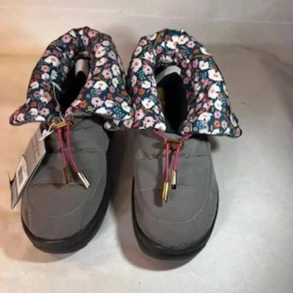 NEW Hey Dude Gray Margot Eco Lightshell Girls Sneakers Booties Shoes NWT